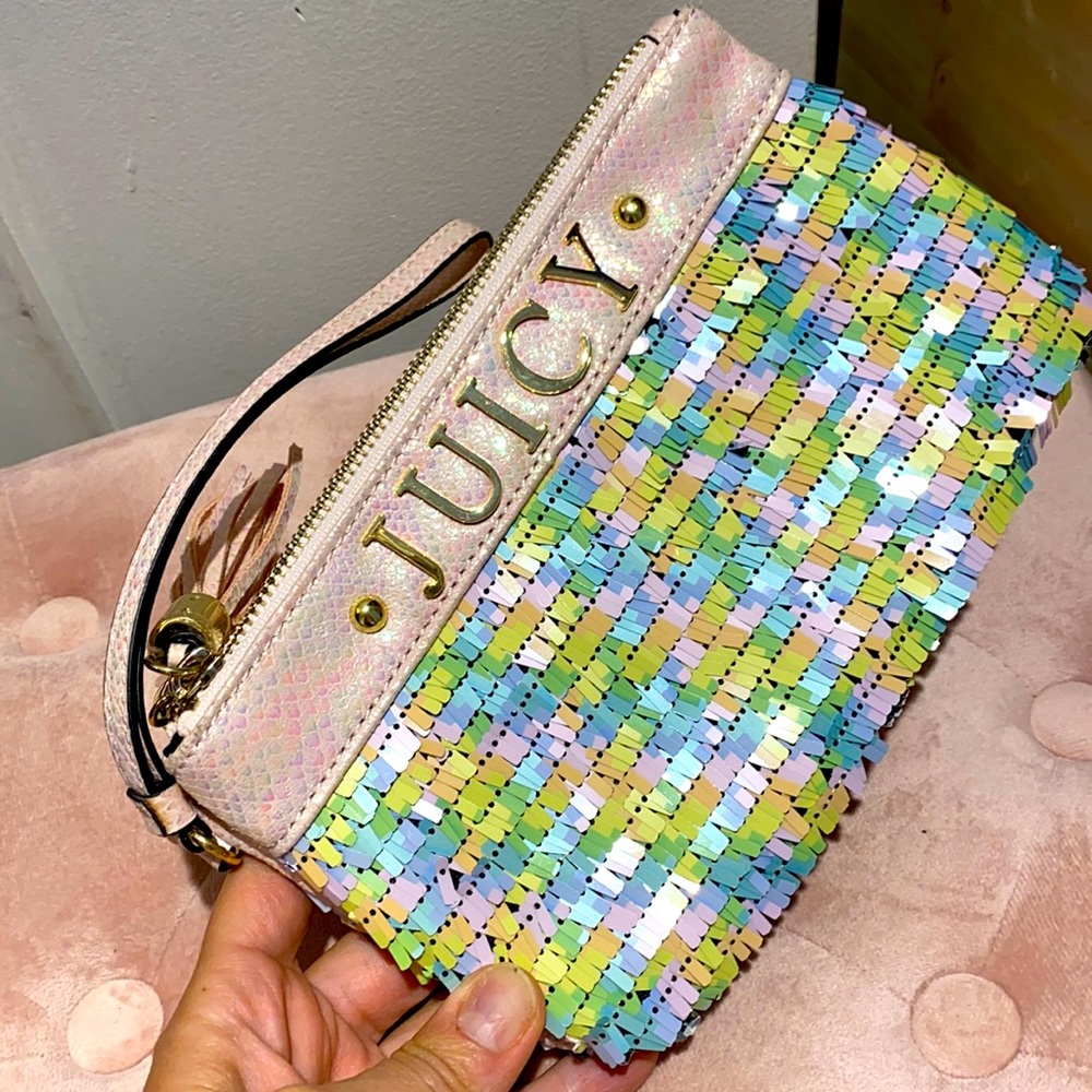 Juicy couture wristlet